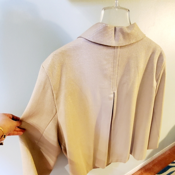 Swing Blazer Cream plus size 20 woman - Picture 5 of 8